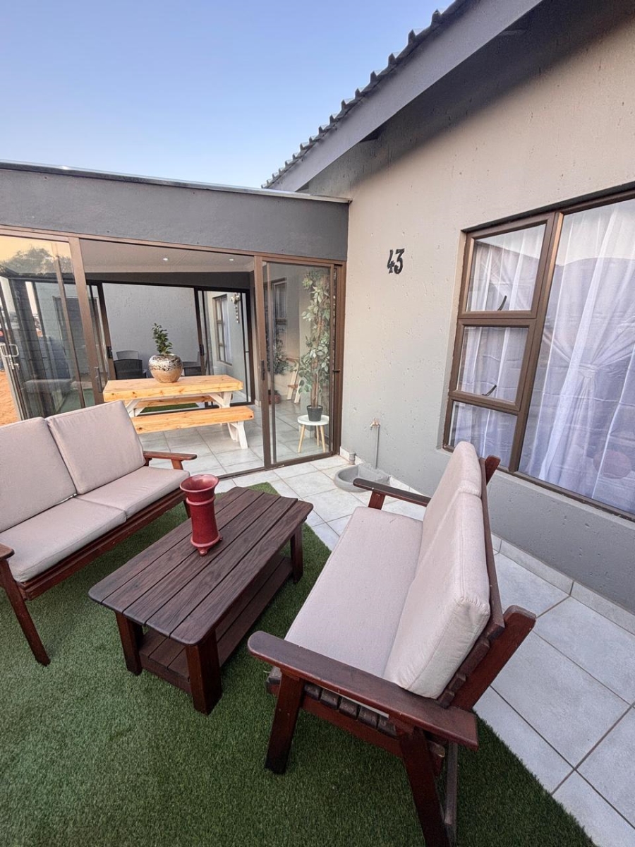 2 Bedroom Property for Sale in Melodie North West